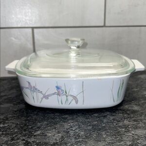 Corningware Shadow Iris 1 Ltr Glass Casserole Dish with lid   Exc condition.